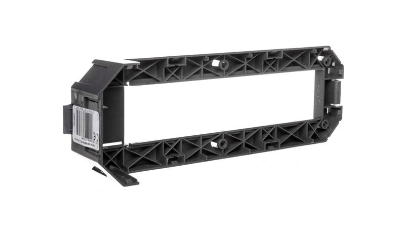 Simon Connect Ramka osprzętowa na 4x K45 (45x45mm) + 1x K45/2 (22,5x45mm) s-36403