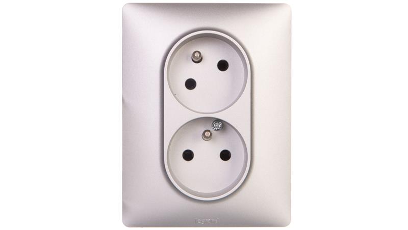 VALENA LIFE Gniazdo podwójne z/u 16A 2P+Z z przesłonami aluminium 753386-43383 VALENA LIFE Gniazdo podwójne z/u 16A 2P+Z z przesłonami aluminium 753386-43383