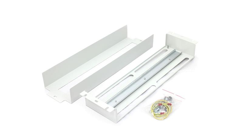 Panel dystrybucji napięcia 19cali z szyną DIN szary TN-19-PS3U-GY-70253