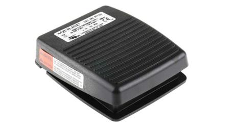 Przełącznik nożny IP20 Konstrukcja lekka Praca sieciowo-awaryjna Polimer, SPST-NO 12 A przy 250 V AC 250V-18535