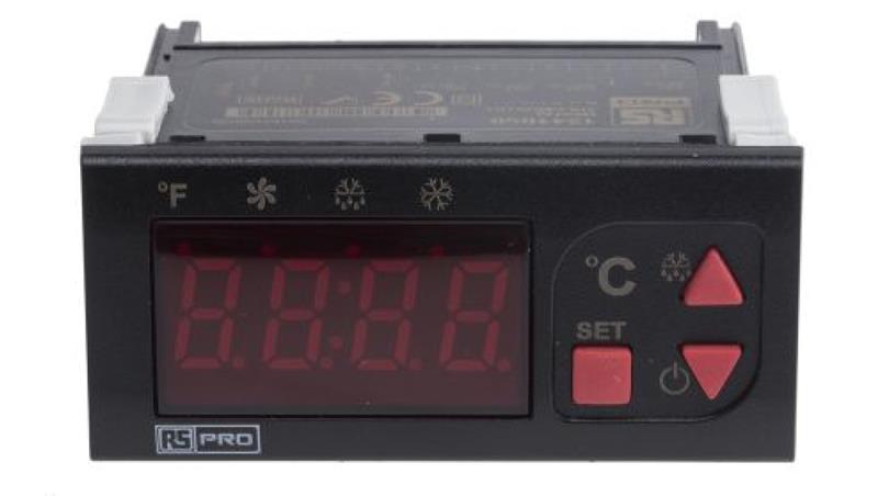 Regulator temperatury wł./wył. 3-wyjściowy, Uz 24 V AC/DC, 77 x 35mm-26292