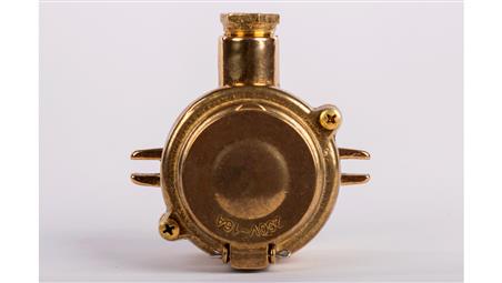 Gniazdo mosiężne z uziemieniem SCHUKO, 16? 230V z pokrywą AN2-40862