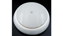 Oprawa KAJKO XL, E27 z czujnikiem ruchu PIR, 75W, biała-polipropylen, klosz przeźroczysty-poliwęglan, IP44, IK10 A2900-P-PIR-535