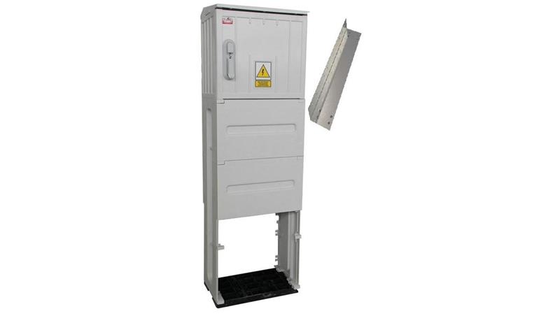 Rozdzielnica elektryczna, obudowa termoutwardzalna na fundamencie z kątownikami typ OZ40x40+F-68069