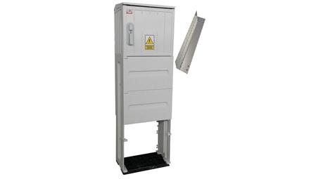 Rozdzielnica elektryczna, obudowa termoutwardzalna na fundamencie z kątownikami typ OZ40x40+F-68069