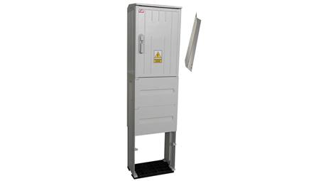 Rozdzielnica elektryczna, obudowa termoutwardzalna na fundamencie z kątownikami typ OZ40x60+F-63356