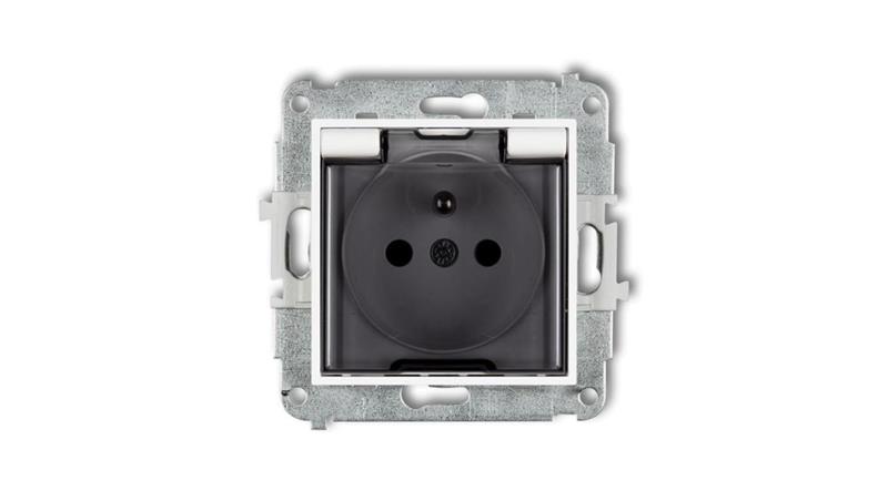 ICON Mechanizm gniazda bryzgoszczelnego z uziemieniem 2P+Z (klapka dymna, przesłony torów prądowych) biały mat 25IGPB-1zdp-43320 ICON Mechanizm gniazda bryzgoszczelnego z uziemieniem 2P+Z (klapka dymna, przesłony torów prądowych) biały mat 25IGPB-1zdp-43320