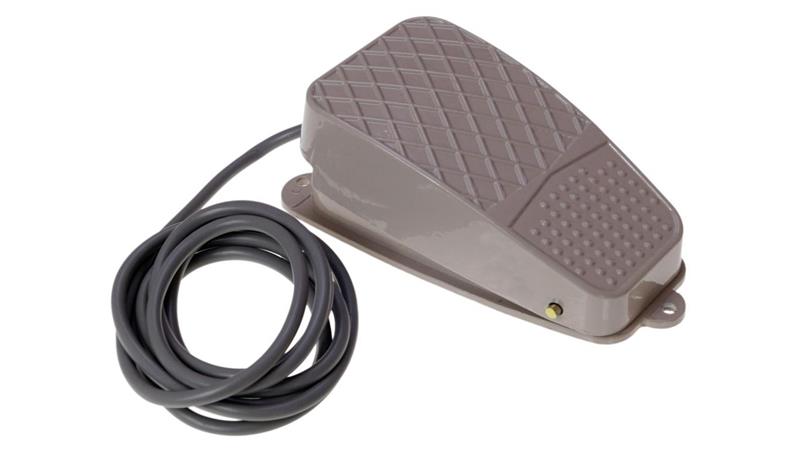 WŁĄCZNIK NOŻNY PEDAŁ PRZYCISK 10A Z KABLEM 2M PM1-2M-18450 WŁĄCZNIK NOŻNY PEDAŁ PRZYCISK 10A Z KABLEM 2M PM1-2M-18450