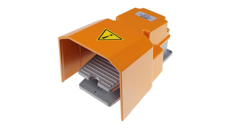 WYŁĄCZNIK NOŻNY PEDAŁ Z PEŁNĄ ZABUDOWĄ 15A P1-PZ P1-PZ-18447