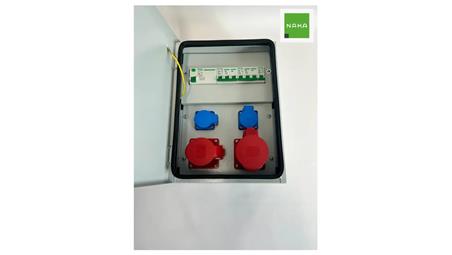 IP54 Metalowa rozdzielnica ścienna CEE 32A 16A 2x230V z bezpiecznikami FI 94V-1-70077