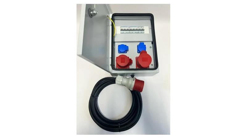 IP54 Metalowa rozdzielnica elektryczna CEE 32A 16A 2X230V z bezpiecznikami HAGER z kablem 5m 94H-7-70073