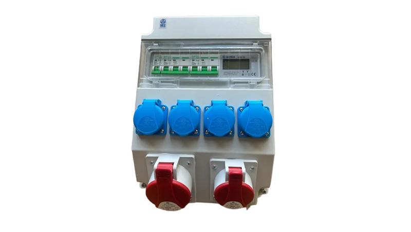 Rozdzielnica elektryczna CEE 32A 16A 230V z bezpiecznikami / licznik prądu LCD 97V-2-70116