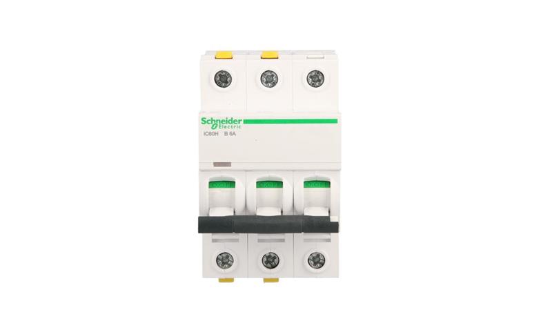 Wyłącznik nadprądowy 3P B 6A 10kA AC iC60H-B6-3 A9F06306-17018