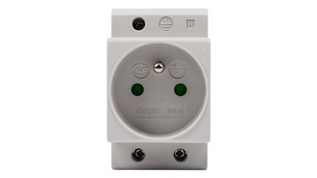 Gniazdo modułowe 2P+Z 10A 250V na szynę SN216-25739