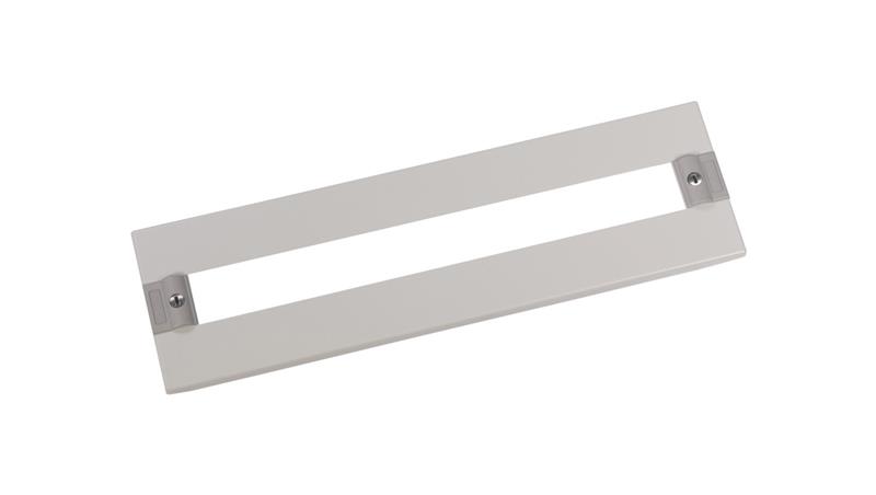 Osłona metalowa z wycięciem dla aparatury modułowej 575x150mm 020300-70698 Osłona metalowa z wycięciem dla aparatury modułowej 575x150mm 020300-70698