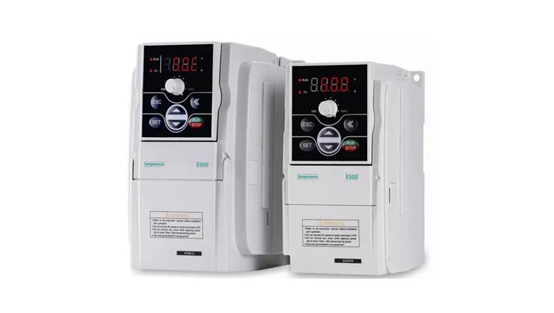 Falownik 1-fazowy 230V 2,2kW 10A E500-2S0022B-118080